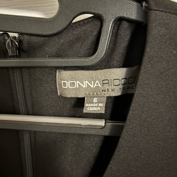 Donna Rico black sleeveless ruffle hem dress - Picture 4 of 9